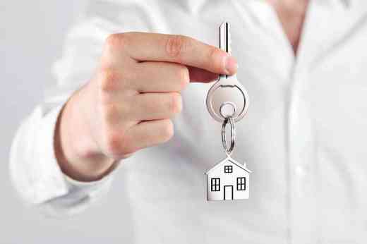 Schlüssel mit Haus-Anhänger