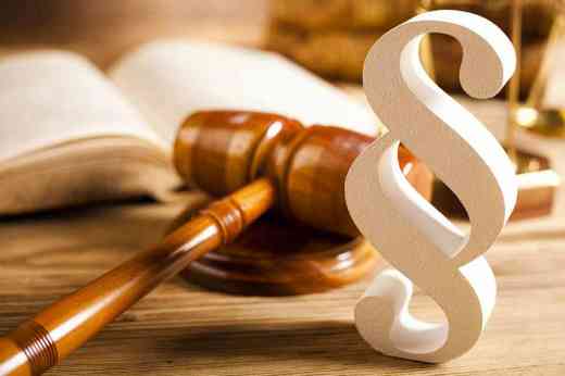 Hammer und Paragraph